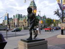 Original title:    Description Terry Fox statue in Ottawa, Canada. Date 18 August 2007, 18:36 Source Terry Fox Uploaded by Skeezix1000 Author abdallahh from Montr�al, Canada

