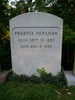 Titre original&nbsp;:    Description English: Grave of Francis Parkman at Mount Auburn Cemetery in Cambridge, Massachusetts. Date 21 September 2008(2008-09-21) Source Own work Author Midnightdreary

